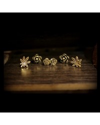 Set of Stud Earrings